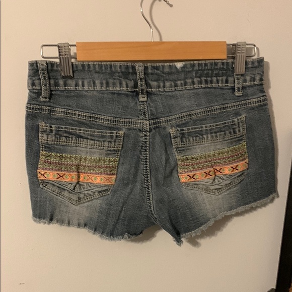 Distressed Denim Women's Shorts - Picture 5 of 7